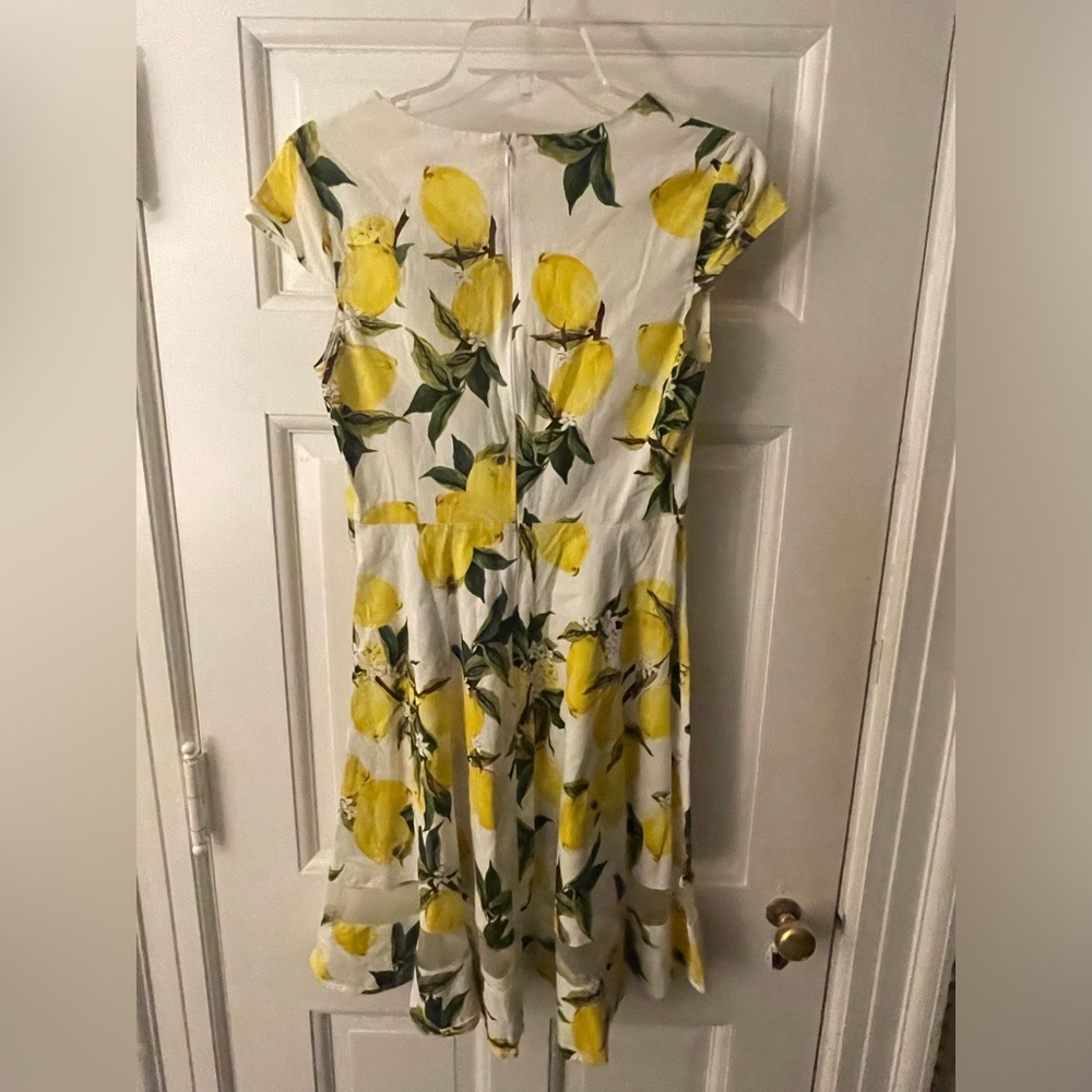 Chic Lemon Print Midi Dress - Picture 3 of 3